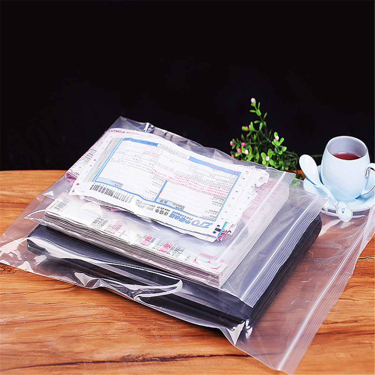 Transparent PE Self-Sealing Bags for Food and Small Items