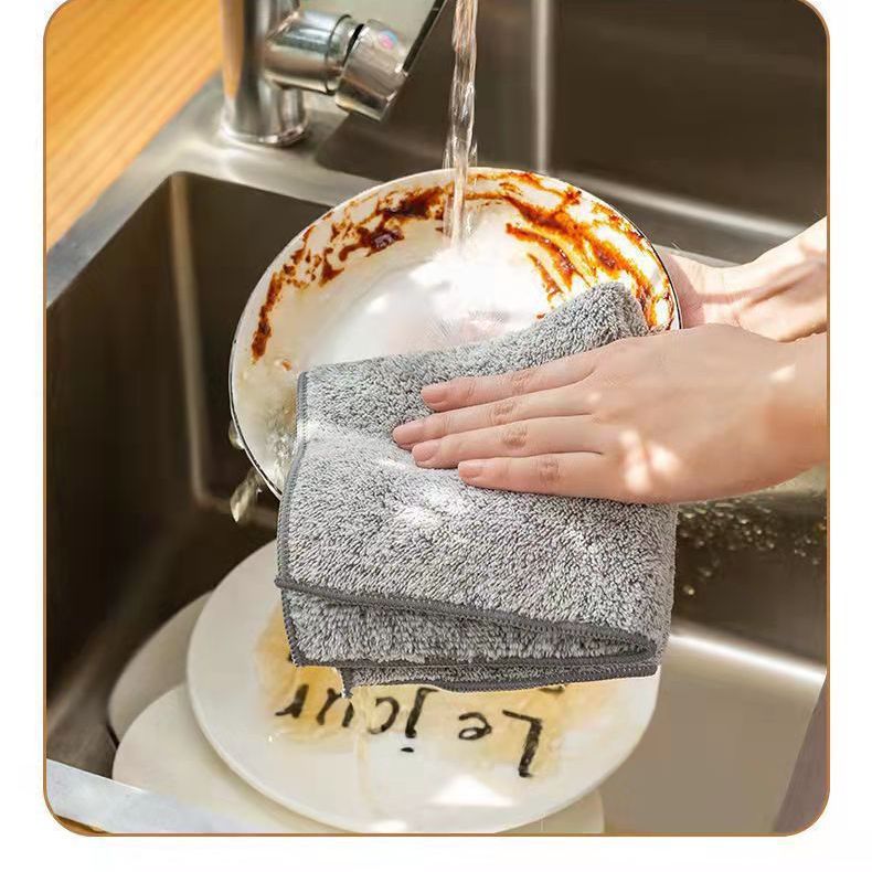 Coral velvet bamboo charcoal cleaning cloth